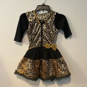 Girls Halloween or dress up costume.